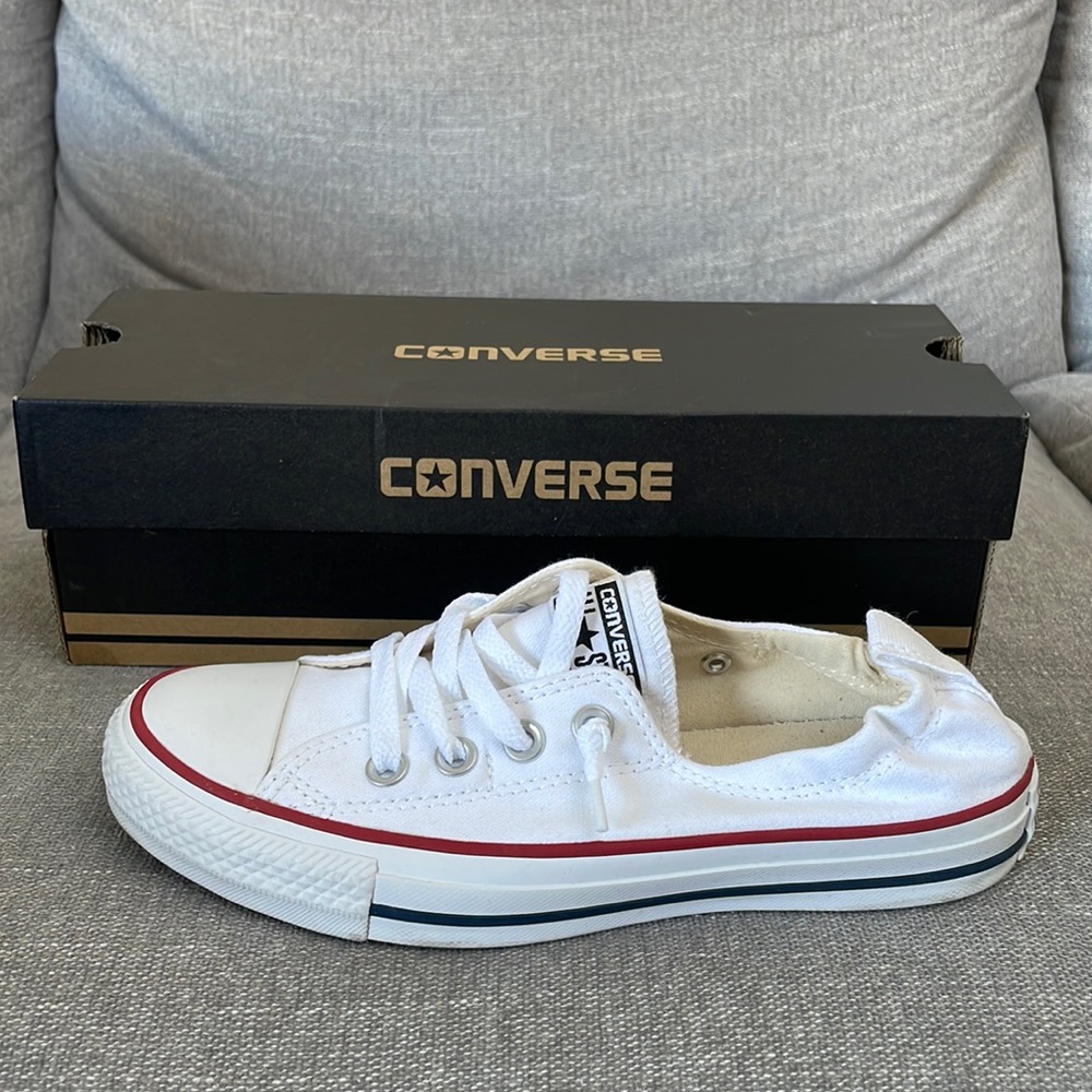 Women’s Converse Sneakers - white